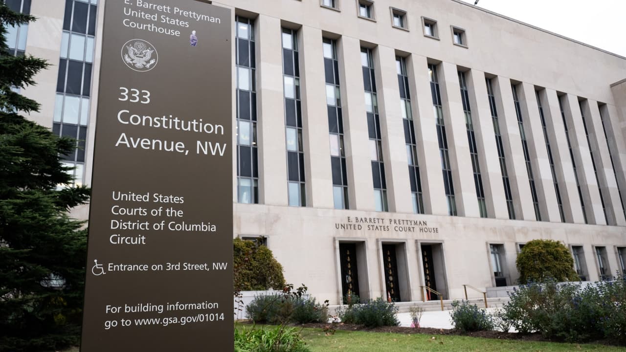 Juez escucha argumentos en demanda contra el DHS en caso Escobar Molina, detenido sin orden judicial