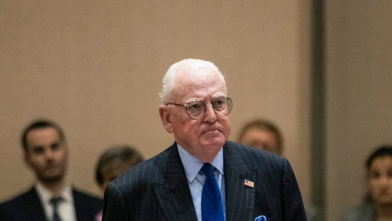 Ed Burke se declara no culpable frente a cargos de corrupción