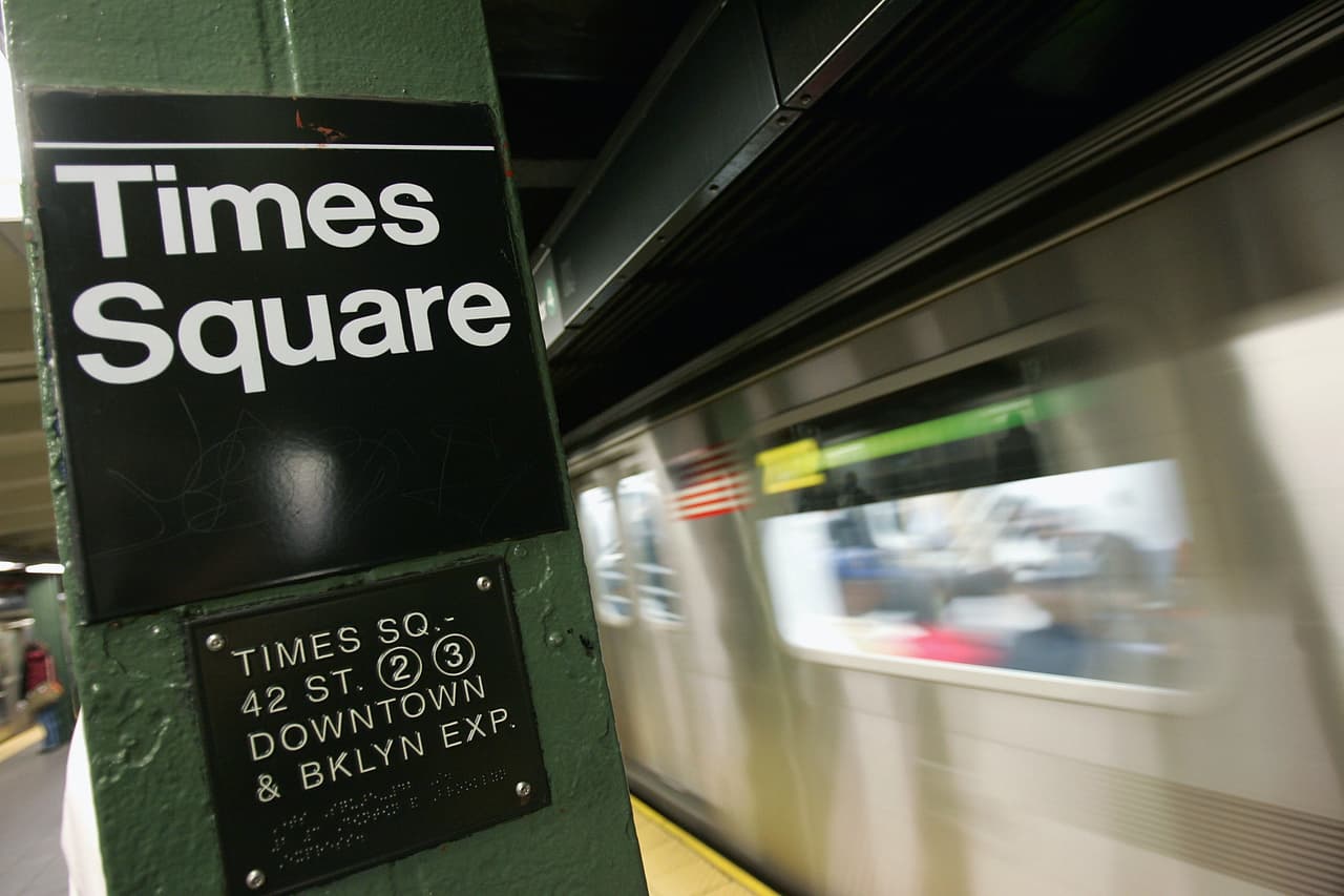 Investigan tiroteo cerca de estación de subway de Times Square, horas después de otro incidente violento