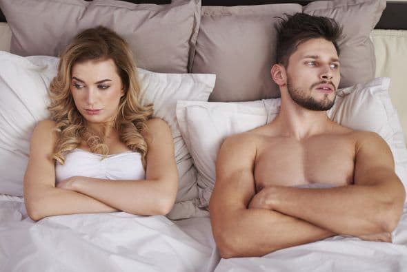 Cuando el sexo es cansancio: Sucede a las parejas que por las exigencias de tu estilo de vida, llegado el momento de compartir la cama están demasiado cansados y estresados para recibir o hacer una caricia.