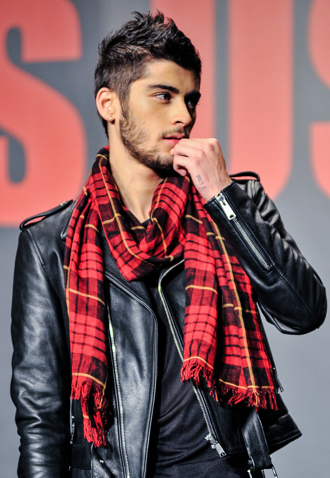 Zain Javadd Malik, major conocido como Zayn Malik perteneció a la ‘boy band’, es conocido por sus canciones, su talento y su estilo.