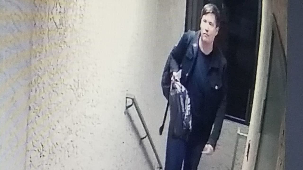 Hombre se envenena durante persecución con la Policía en una transitada carretera de California