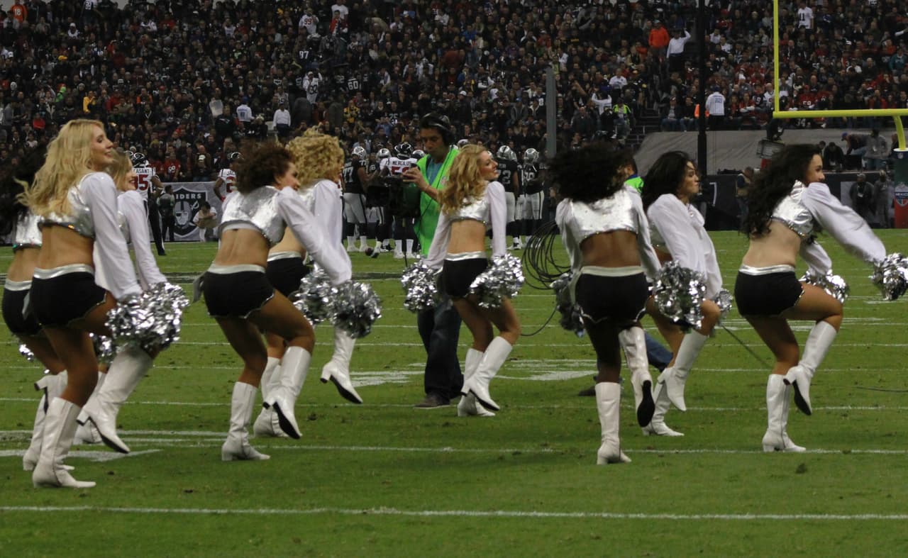 Miles de aficionados y apasionados de la NFL se dieron cita en el estadio Azteca para presenciar el duelo de Monday Night entre Raiders y Texans.