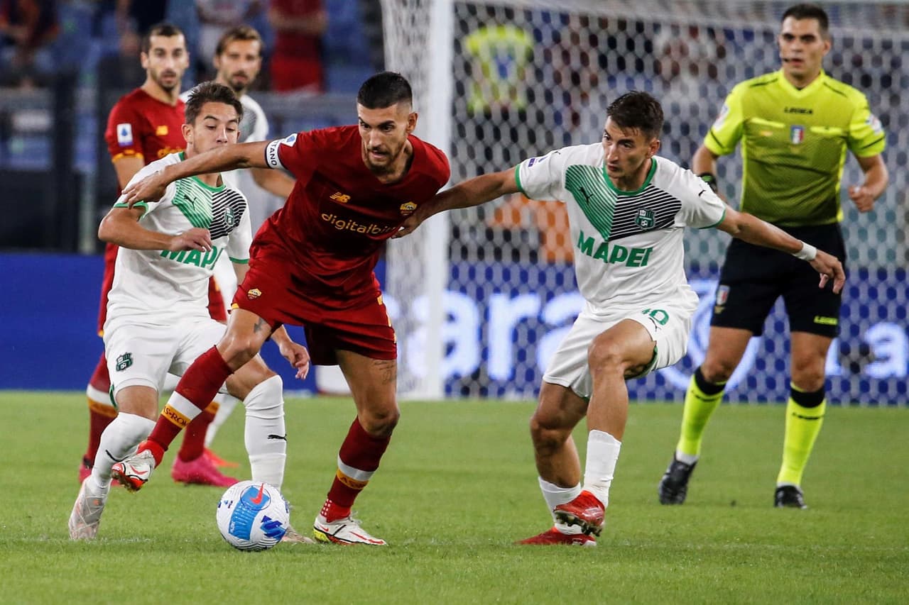AS Roma se impone al Sassuolo con anotación de último minuto, dejando el marcador 2-1 durante la fecha tres de la Serie A. Bryan Cristante abrió el marcador al minuto 37' a favor de los de 'la Loba', ya en la segunda parte Filip Duricic igualaba el partido al 57', pero El Shaarawy logra darle la victoria a los locales.