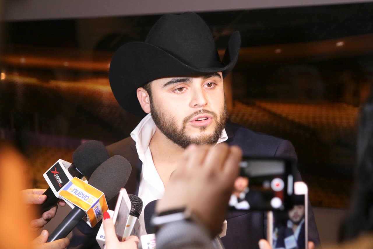 Pero este no es primer lío legal que enfrenta el cantante regional mexicano.