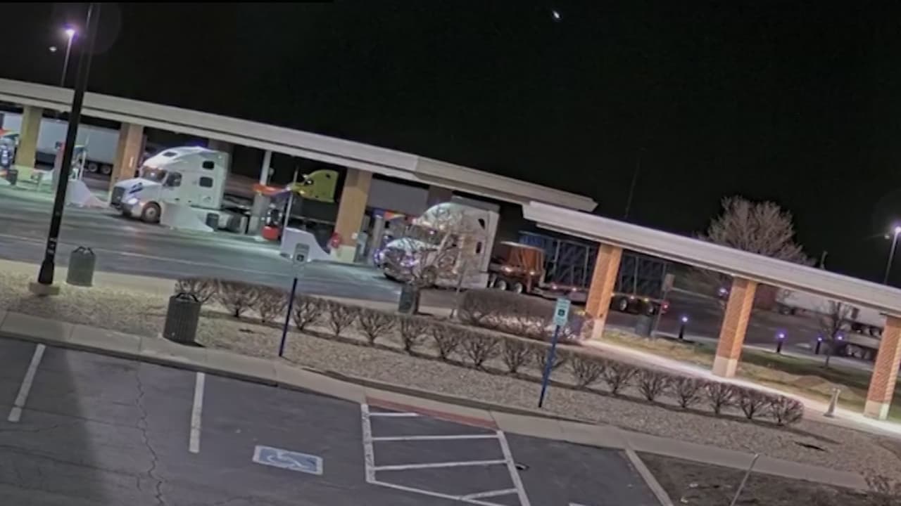 Meteorito ilumina cielo de Ohio y queda captado por cámaras de autopistas