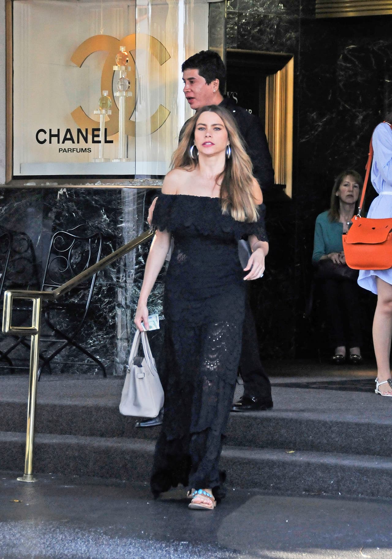 Sofía Vergara se fue de shopping lujoso en Beverly Hills.