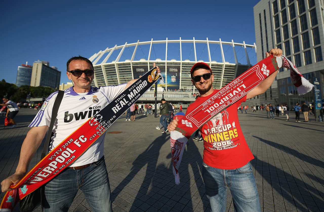 Aunque la rivalidad es grande, sobre todo por lo que está en juego, varios fanáticos compartieron la previa juntos.