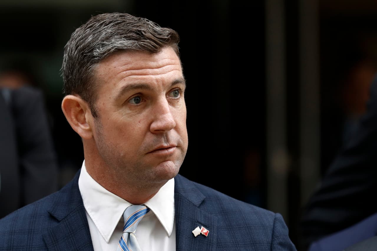 Republicano Duncan Hunter renunciará al Congreso luego de declararse culpable de malversación de fondos de campaña