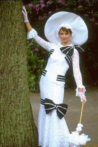 La británica les dejó una gran cantidad de sombreros, bufandas, posters, joyas, trajes, fotografías, guiones y premios a sus dos hijos.