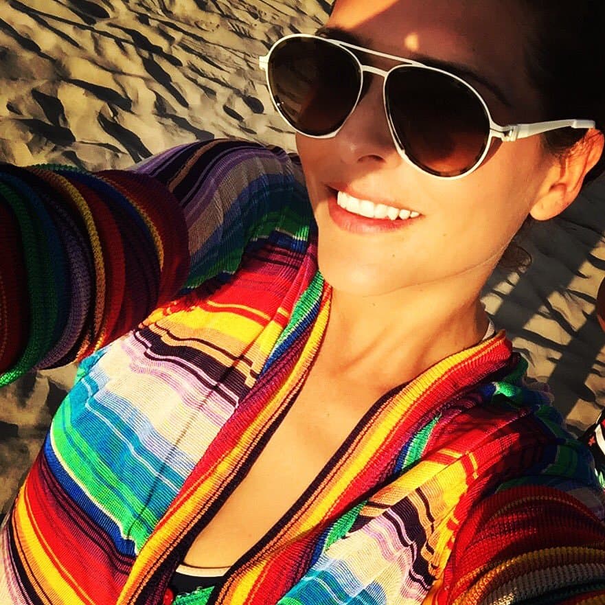 Las vacaciones en la playa siempre son de lo mejor, pero es difícil mantener el estilo con el calor prominente y el agua salada. Pero para Grettel esto no representó ningún conflicto, su bronceado perfecto y vestimenta la hicieron lucir increíble en su viaje anterior.