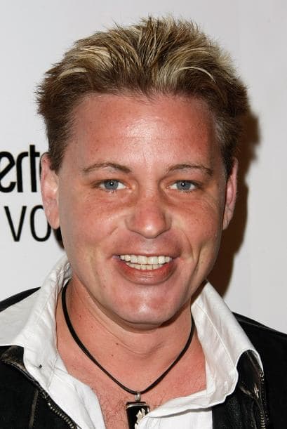 7- Corey Haim. El niño estrella de The Lost Boys” se perdió en el mundo de las drogas a muy temprana edad. Su muerte en 2010 se atribuye a una receta médica de una mezcla equívoca.