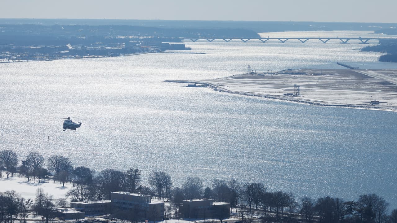 Alcaldesa de DC declara emergencia y pide ayuda federal por desastre ambiental en río Potomac