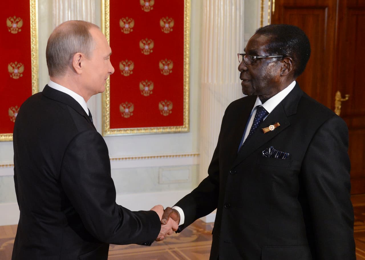 En 2015 se encontró con el presidente ruso Vladimir Putin en el Kremlin. El 21 de noviembre de 2017 el presidente del parlamento, Jacob Mudenda, leyó una carta del nonagenario en la que decía que entregaba "formalmente mi dimisión como presidente de la República de Zimbabue con efecto inmediato". La renuncia ponia fin a una semana de incertidumbre sin precedentes que comenzó cuando los militares tomaron el control tras la destitución del vicepresidente Mnangagwa y sus esfuerzos para colocar a su esposa Grace al frente del país.