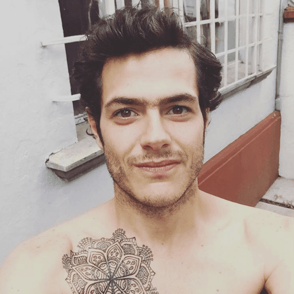 Nos encantaría seguir disfrutando a este galán, esperamos verlo muy pronto en una telenovela.