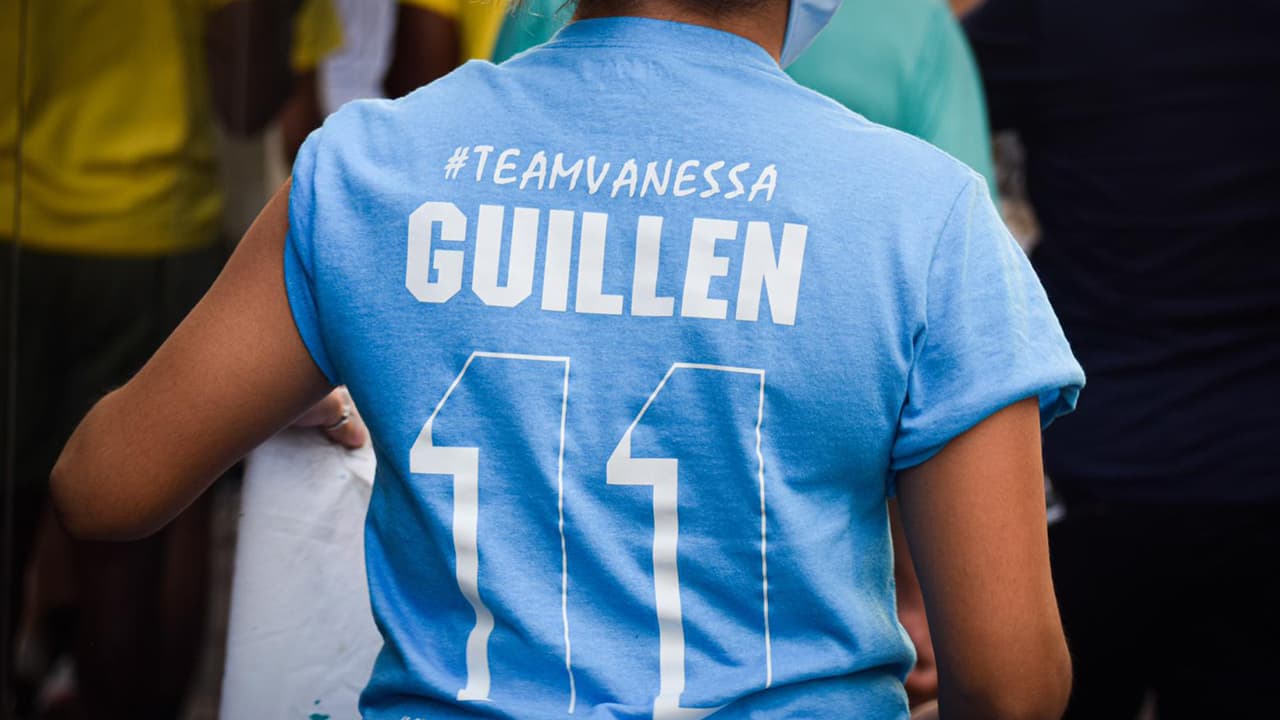 Los participantes llegaron al edificio federal Lelan en el 1919 Smith Street en Houston, Texas.