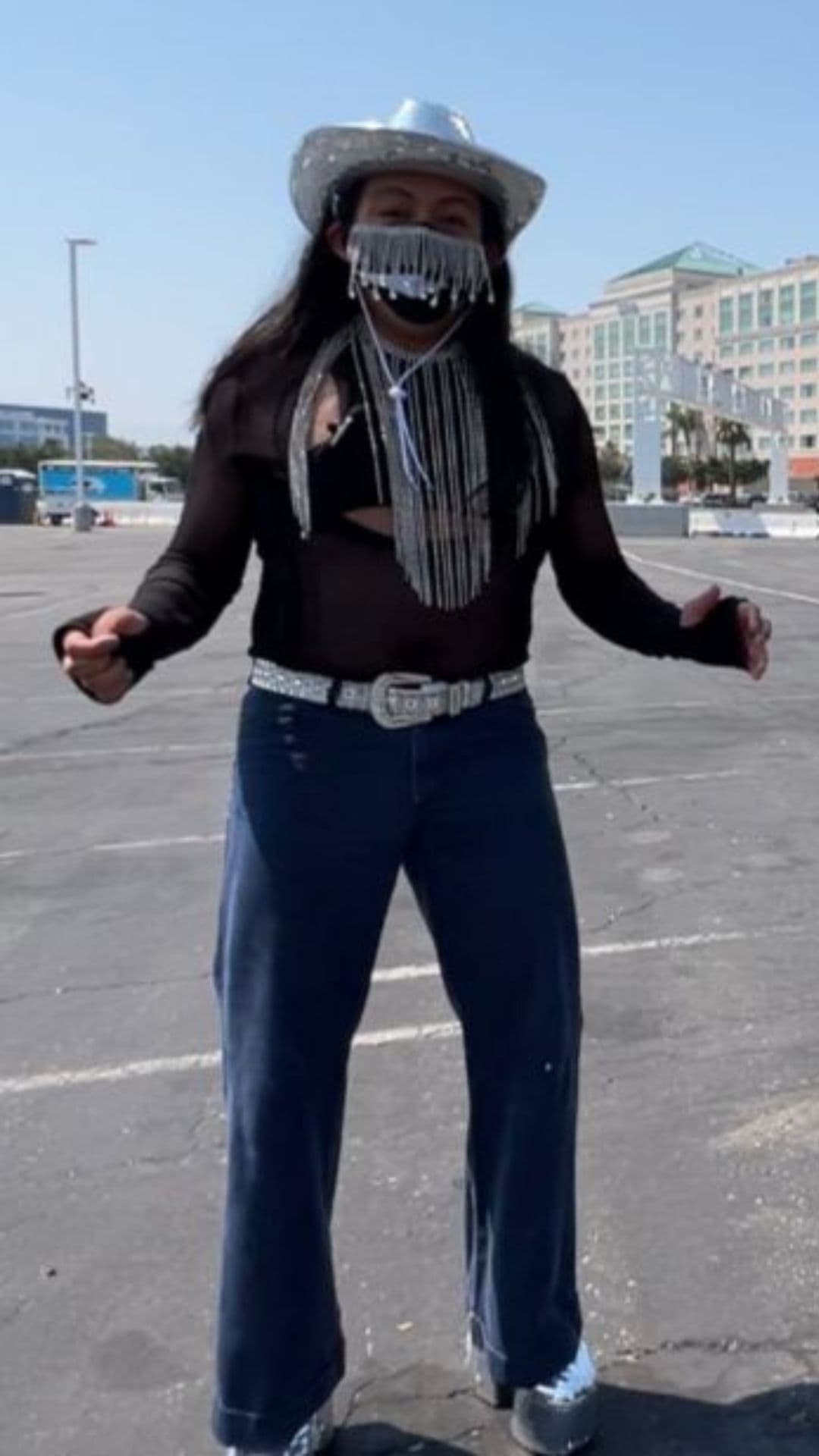 Los fans de Beyoncé lucieron sombreros y abanicos para poder amortiguar el calor que se siente en el Área de la Bahía.
<br>