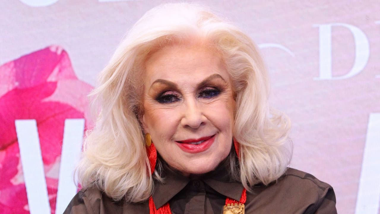 Laura Zapata opina del karma y aclara qué pasó con su familia tras la muerte de Ernestina Sodi