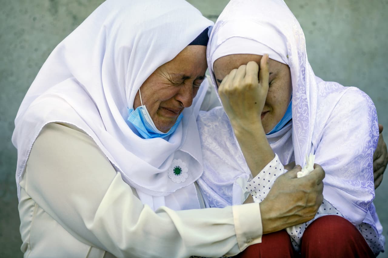25 años de la masacre de Srebrenica: la mayor matanza de civiles en Europa tras la Segunda Guerra Mundial (fotos)