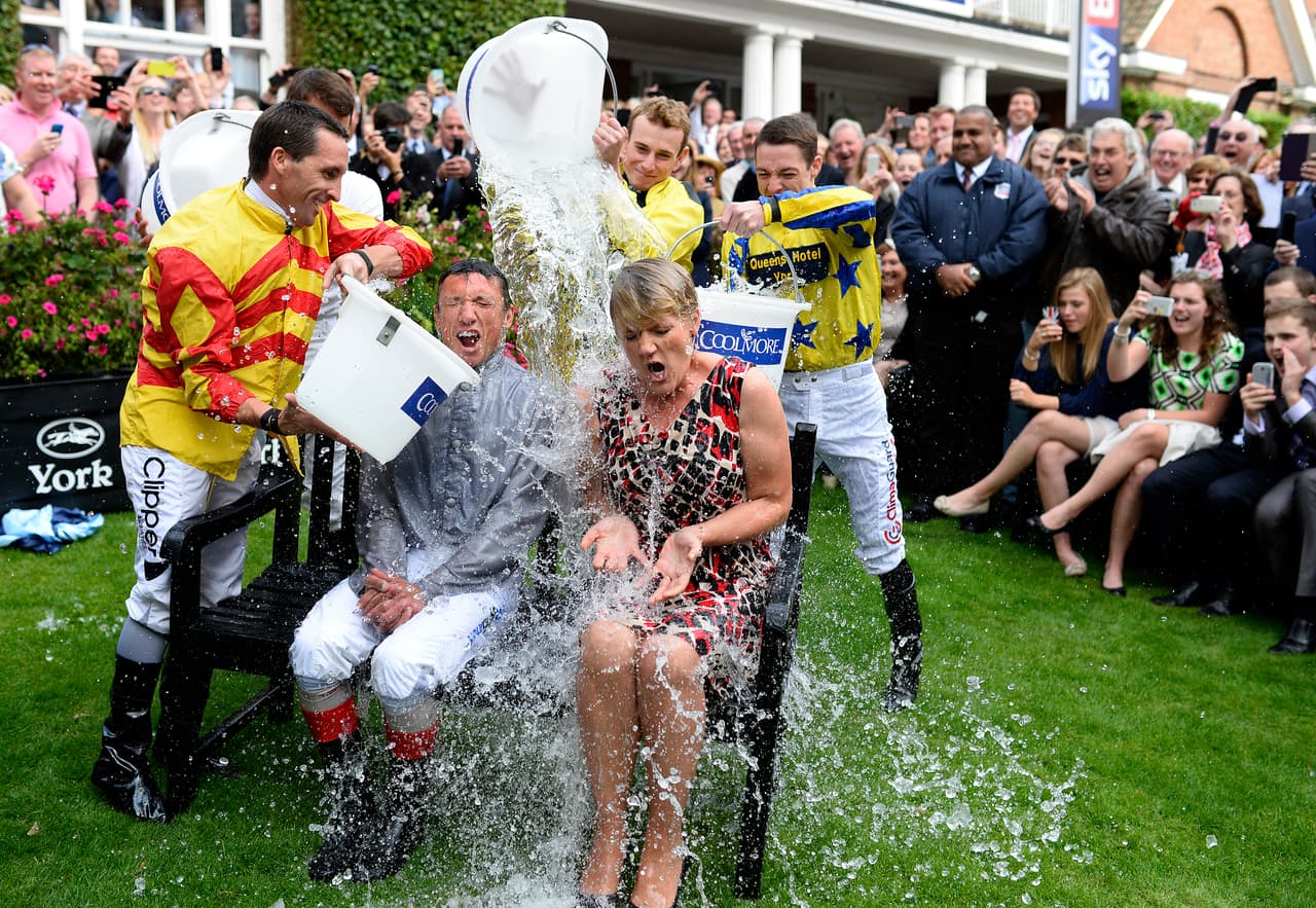 Mucho más que baldes de agua fría: el Ice Bucket Challenge ayudó a identificar gen que causa ALS