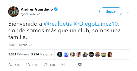 El capitán del Real Betis, el también mexicano Andrés Guardado, ya se encargó de empezar a hacerlo sentir como en casa.