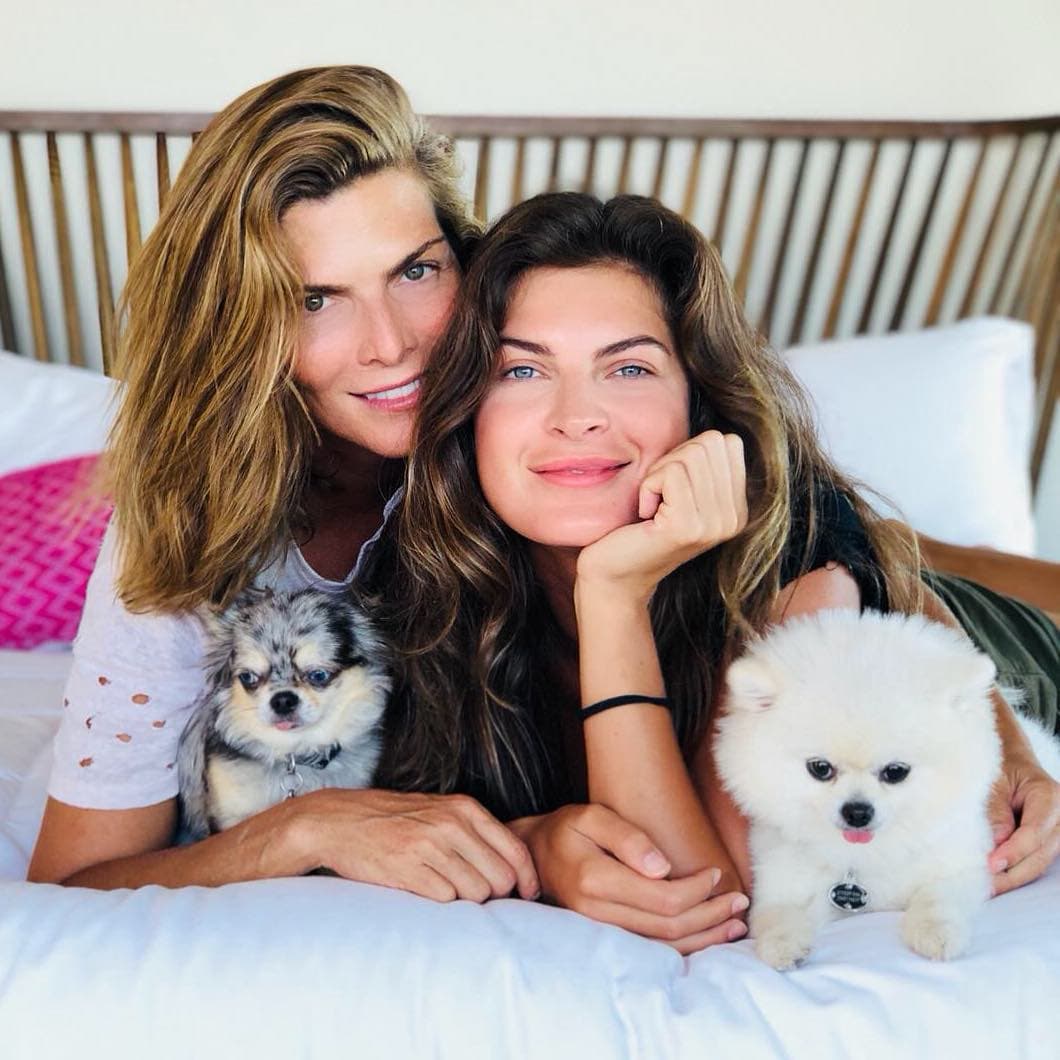 Hace unas semanas, Montserrat Oliver festejó cuatro años de relación con su pareja, la modelo rusa Yaya Kosikova.