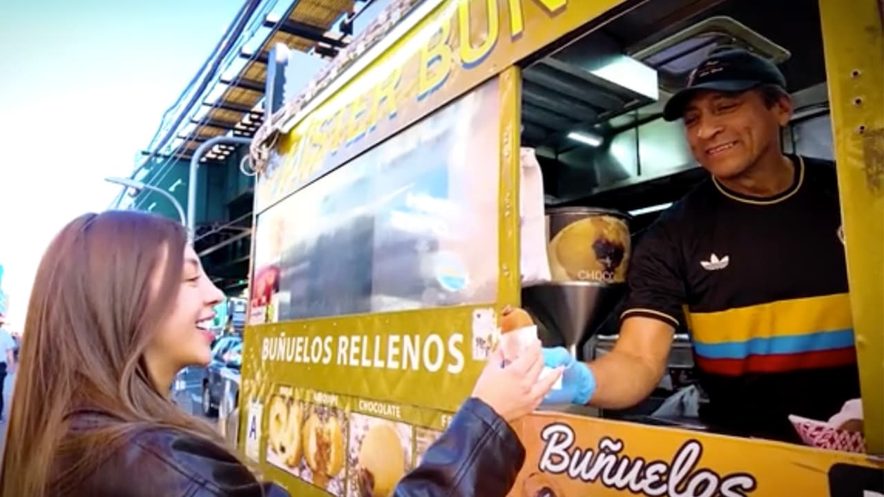 Colombiano endulza la Ciudad de Nueva York con sus buñuelos rellenos