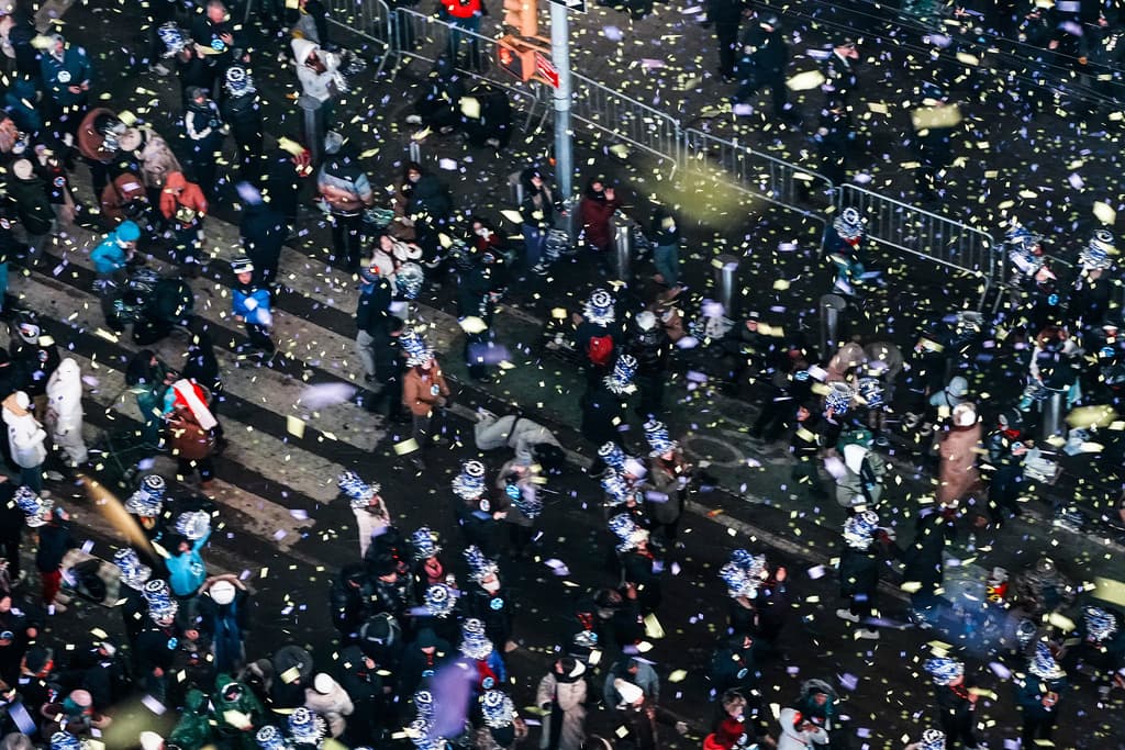 Este segundo momento marcó el inicio oficial del año del 250 aniversario de la Declaración de Independencia, y anticipa otro descenso de la bola programado para el 3 de julio de 2026, víspera del Día de la Independencia.