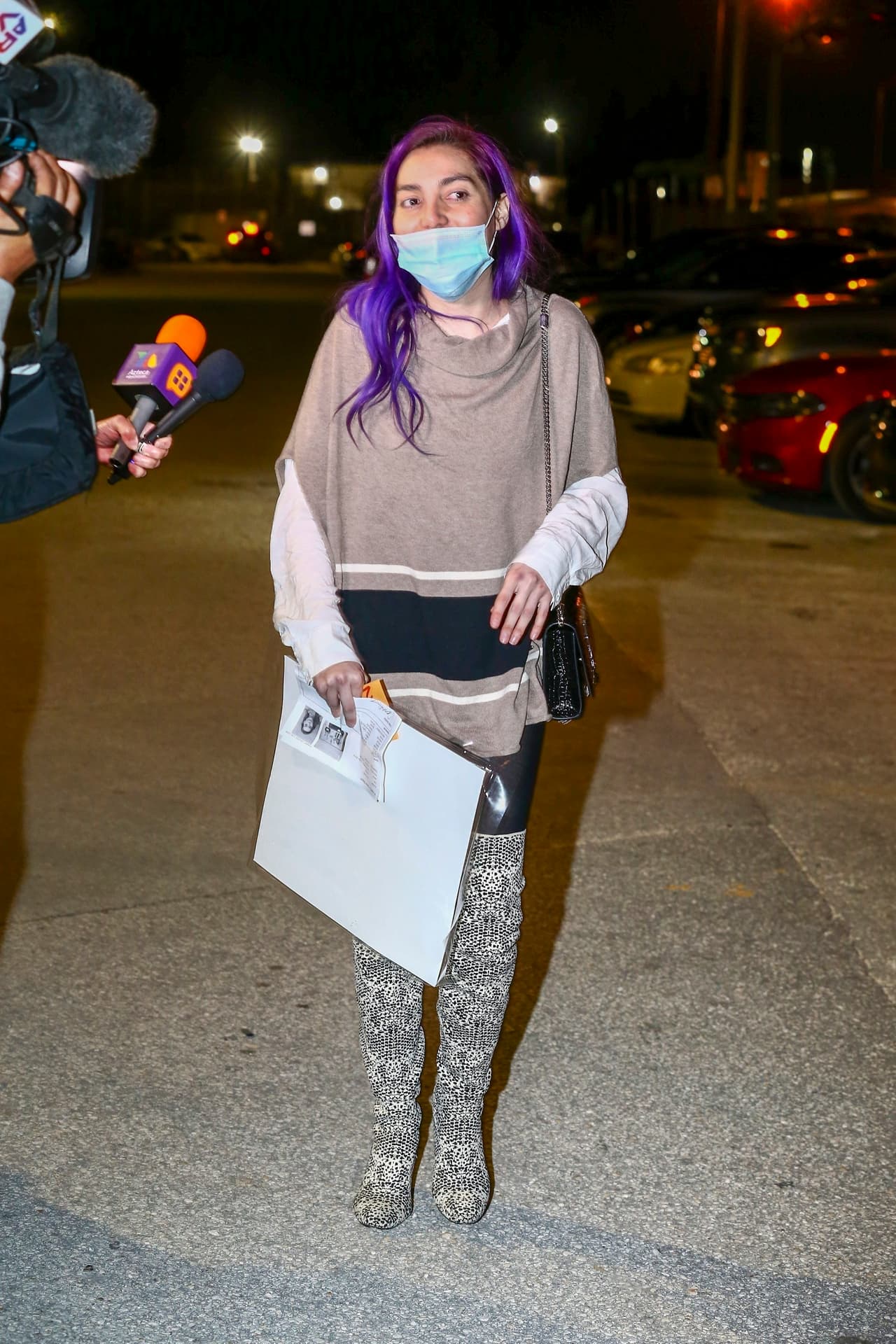 Frida Sofía pasó 20 horas en prisión tras ser arrestada por presuntamente haber 
<b><a href="https://www.univision.com/famosos/frida-sofia-arrestada-miami">alterado el orden público y rehusarse a ser detenida</a></b>.
<br>