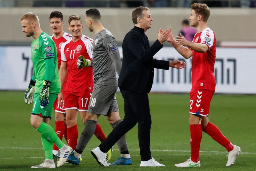 Grupo F | Israel cayó en casa 0-2 ante Dinamarca.