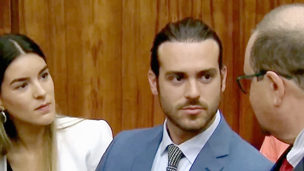 Pablo tuvo que pasar la noche del 8 de abril en la cárcel después de la audiencia, fue hasta este martes que lo trasladaron al departamento donde permanecerá en arresto domiciliario.