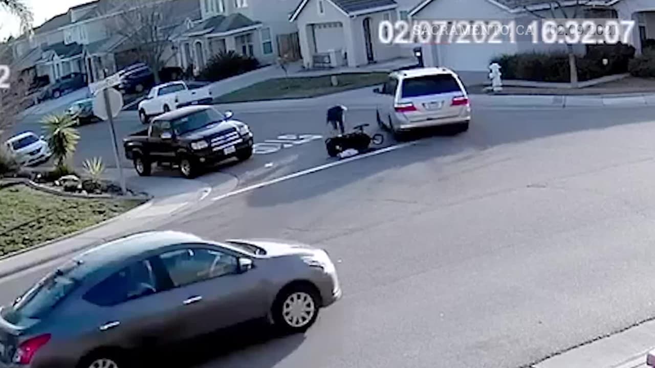 Encuentran al vehículo que atropelló una madre y su bebé en Sacramento