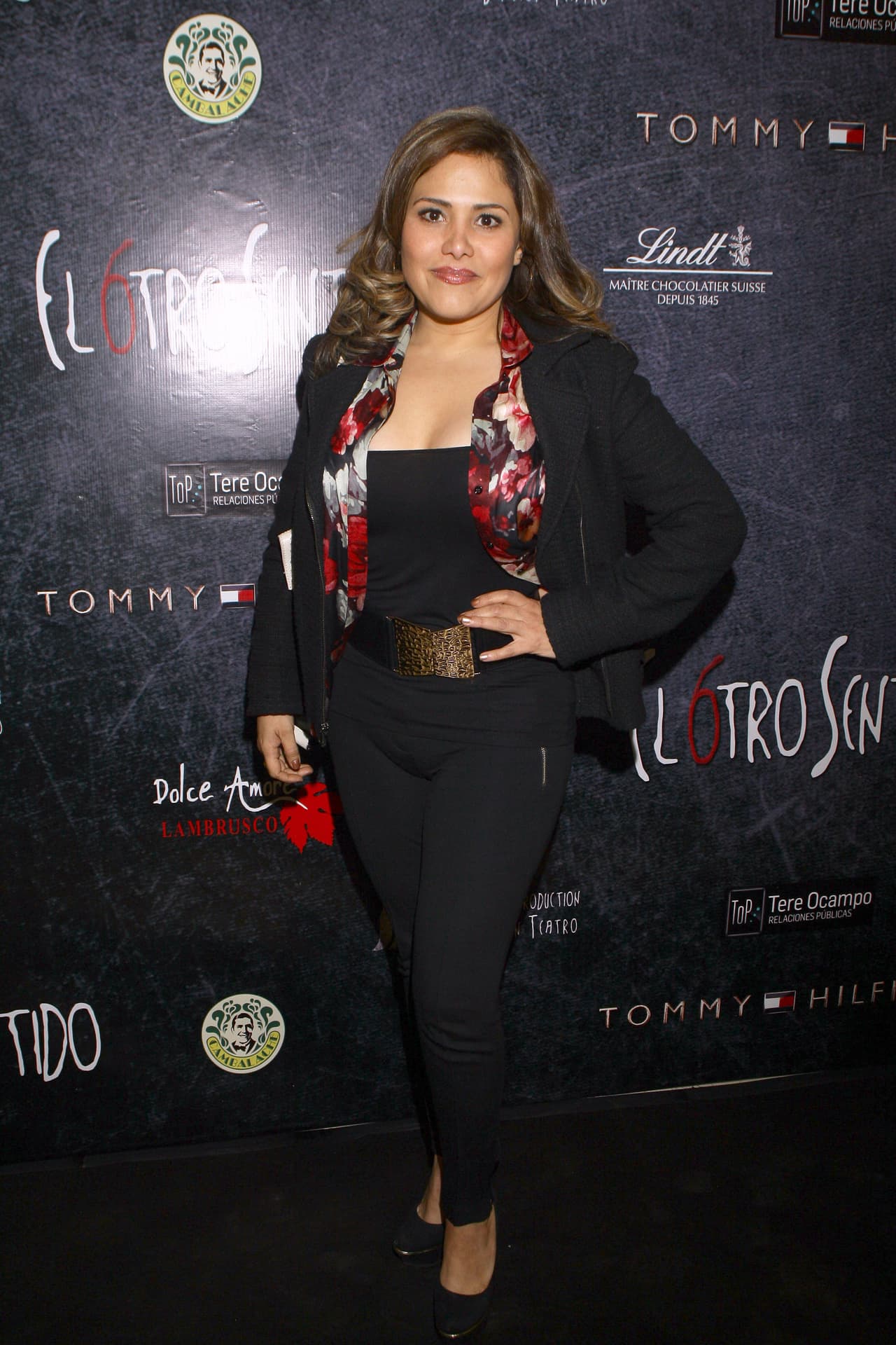 Uno de los primeros trabajos de 
<b>Vanessa</b> en el cine fue en 'Hasta morir', esta película se llevó muy buenas críticas por los expertos en el año de 1994, y fue ahí en donde la actriz comenzó a ganar notoriedad.