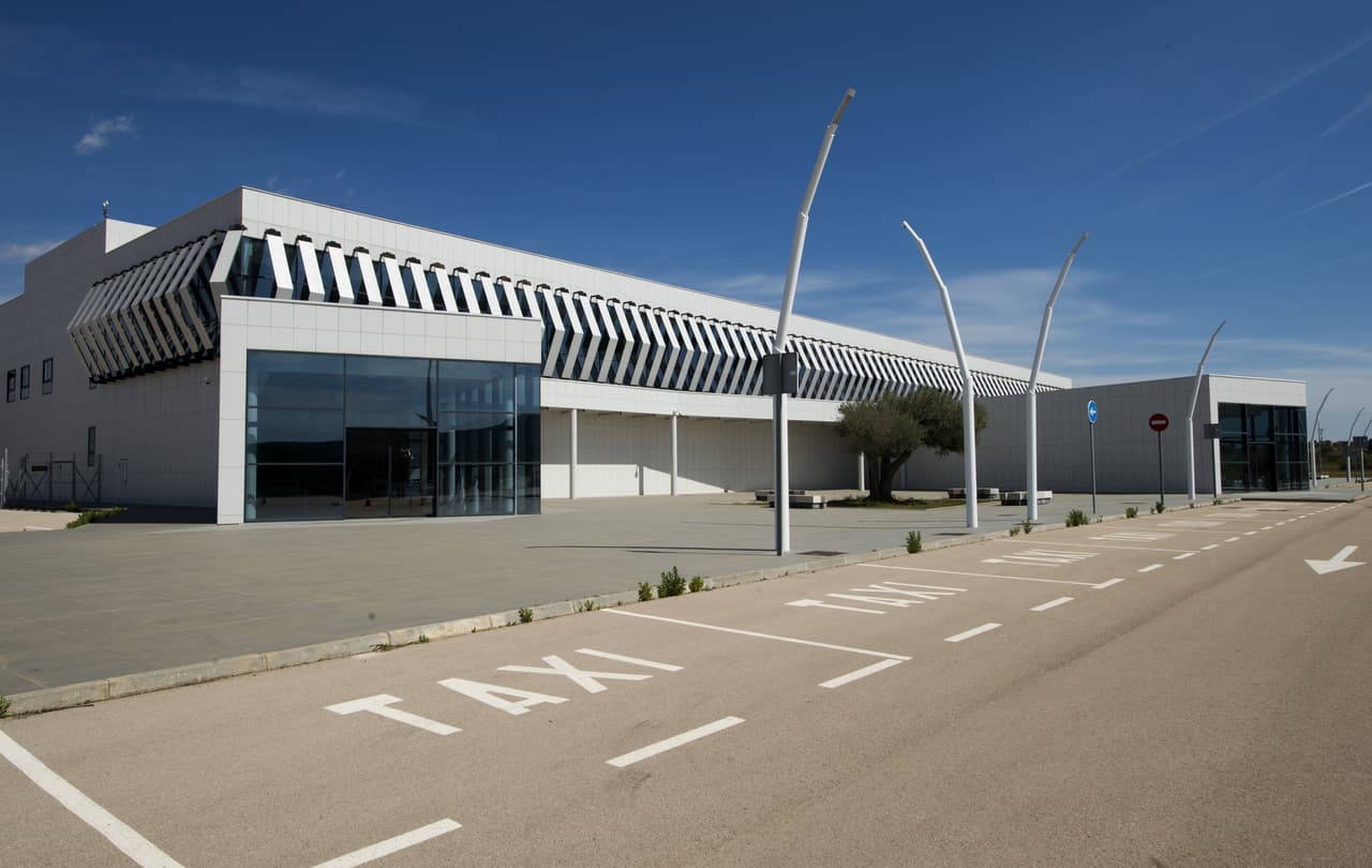 El aeropuerto de Castellón, uno de los llamados “aeropuertos fantasma”, se construyó a poca distancia de recintos similares.