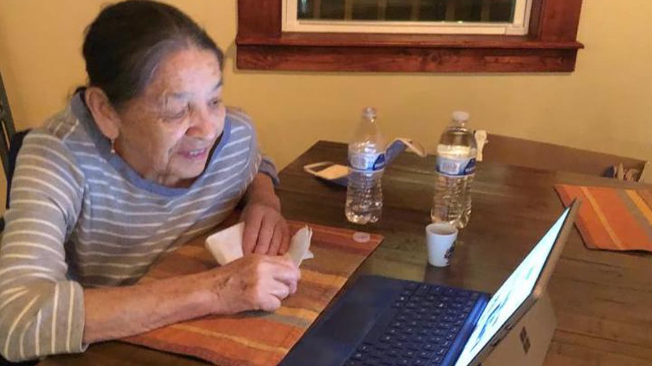 “He decidido publicar mis recetas porque es bueno que la juventud aprenda y practique, lo haga y disfrute de lo que nosotros hemos disfrutado”, asegura la mujer.