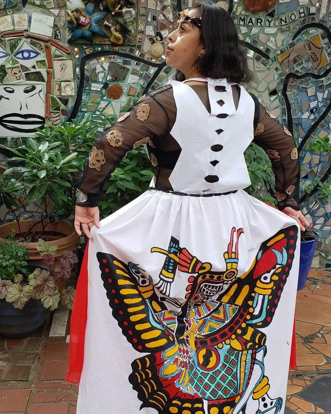 Los participantes crearon un traje de superhéroe para el padre, la madre u otro miembro de la familia.