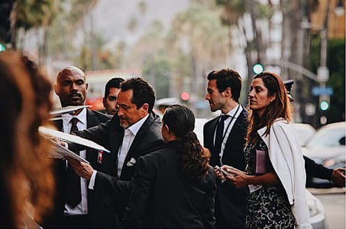 Por lo que reporteros han tratado de conseguir alguna declaración del actor tras el suceso.