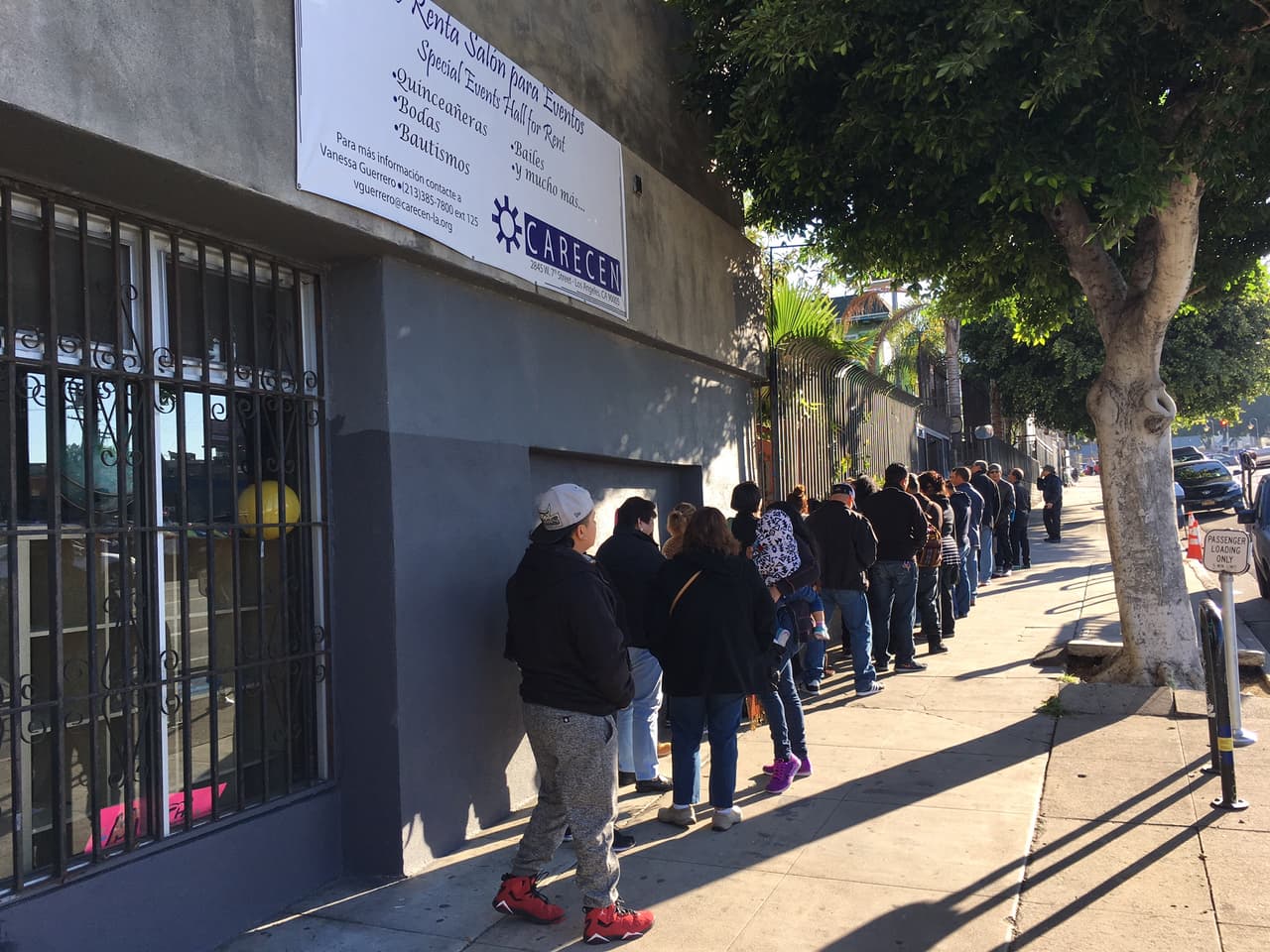 <b>CARECEN</b> (Central American Resource Center) ofrecerá ayuda en la zona de Los Ángeles. (213) 315-2659 
<a href="https://www.carecen-la.org/drai">www.carecen-la.org/drai</a>