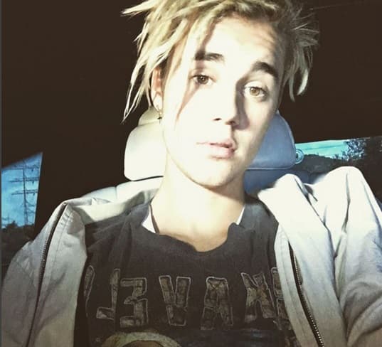 Justin Bieber quiere cambiar por completo, y ha comezado por la cabeza...