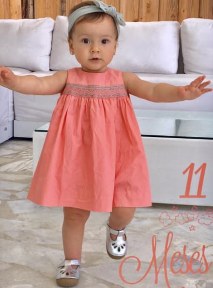 "Ella me tiene loca de amor", con esta foto Satcha celebró los 11 meses de su pequeña.