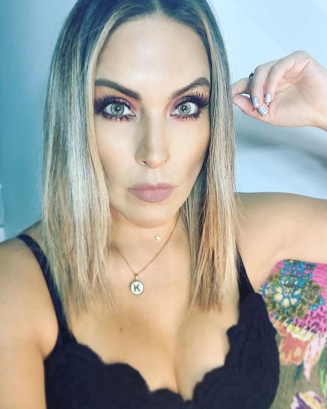 Karla Pineda cree que, contrario a lo que dijo la publicación, el que el actor sea tan apegado a su familia benefició su relación.