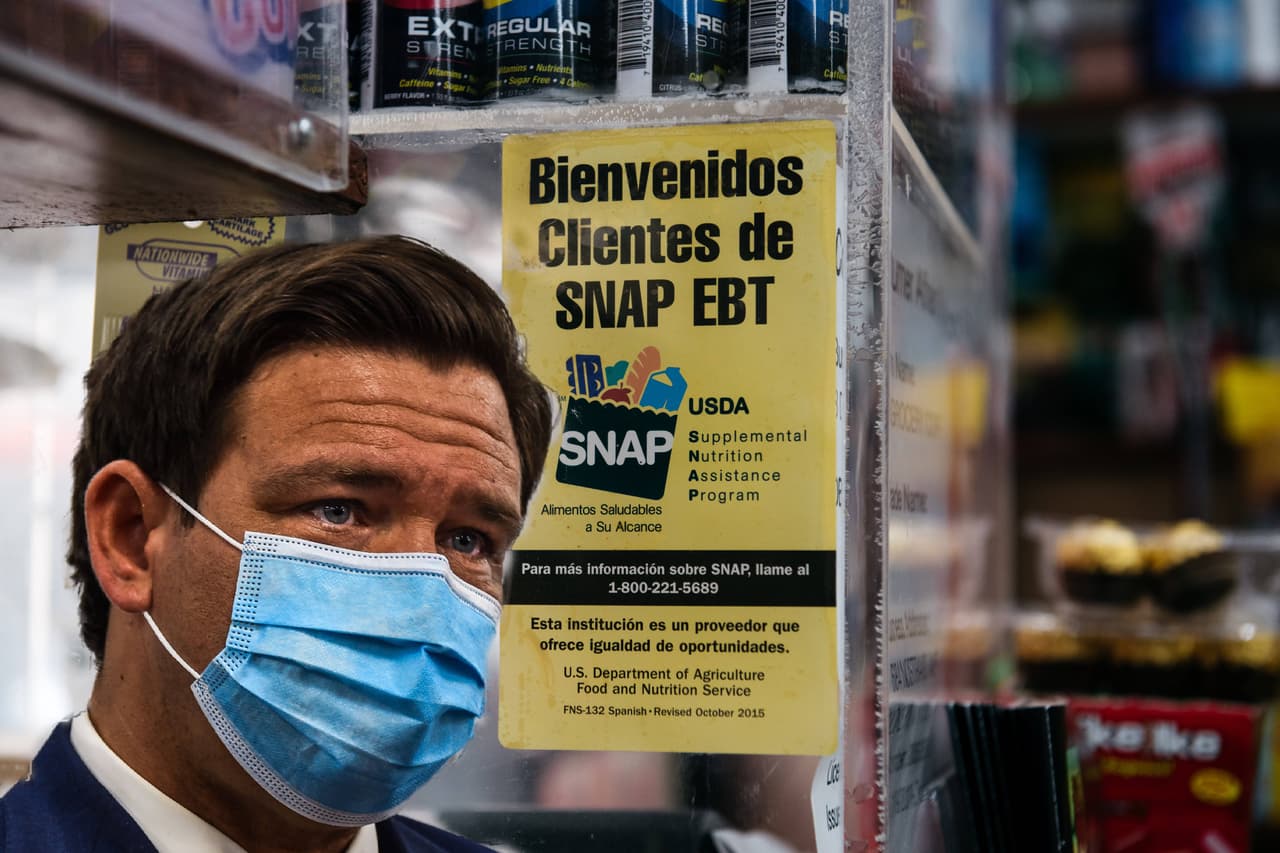 DeSantis extiende los cupones de alimentos para desempleados hasta agosto 