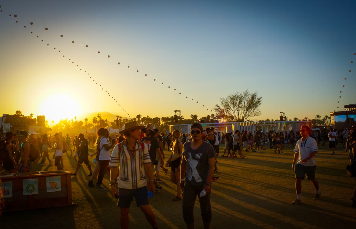 El sol caía y Guns N' Roses pronto se presentaba.