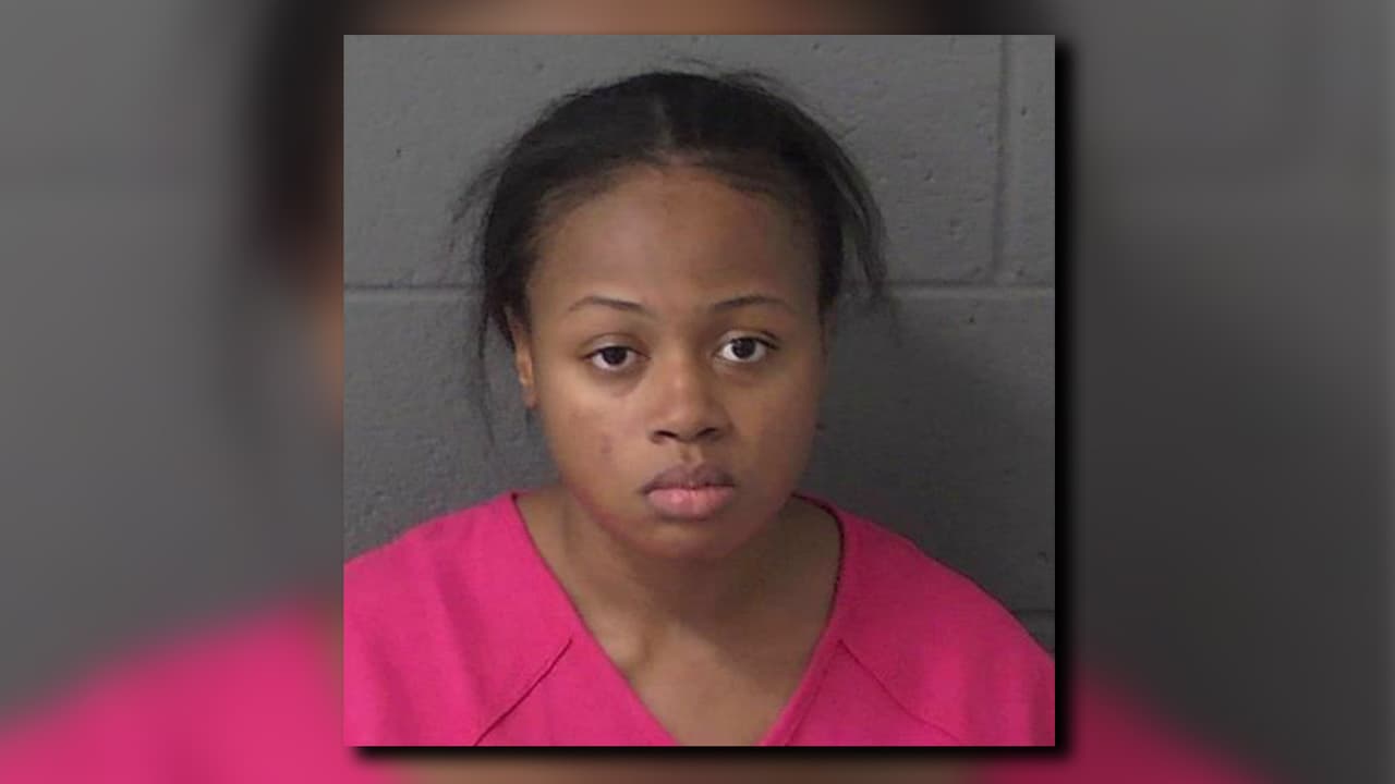 Una mujer en Georgia es acusada de asesinato tras la muerte de su bebé de 4 meses