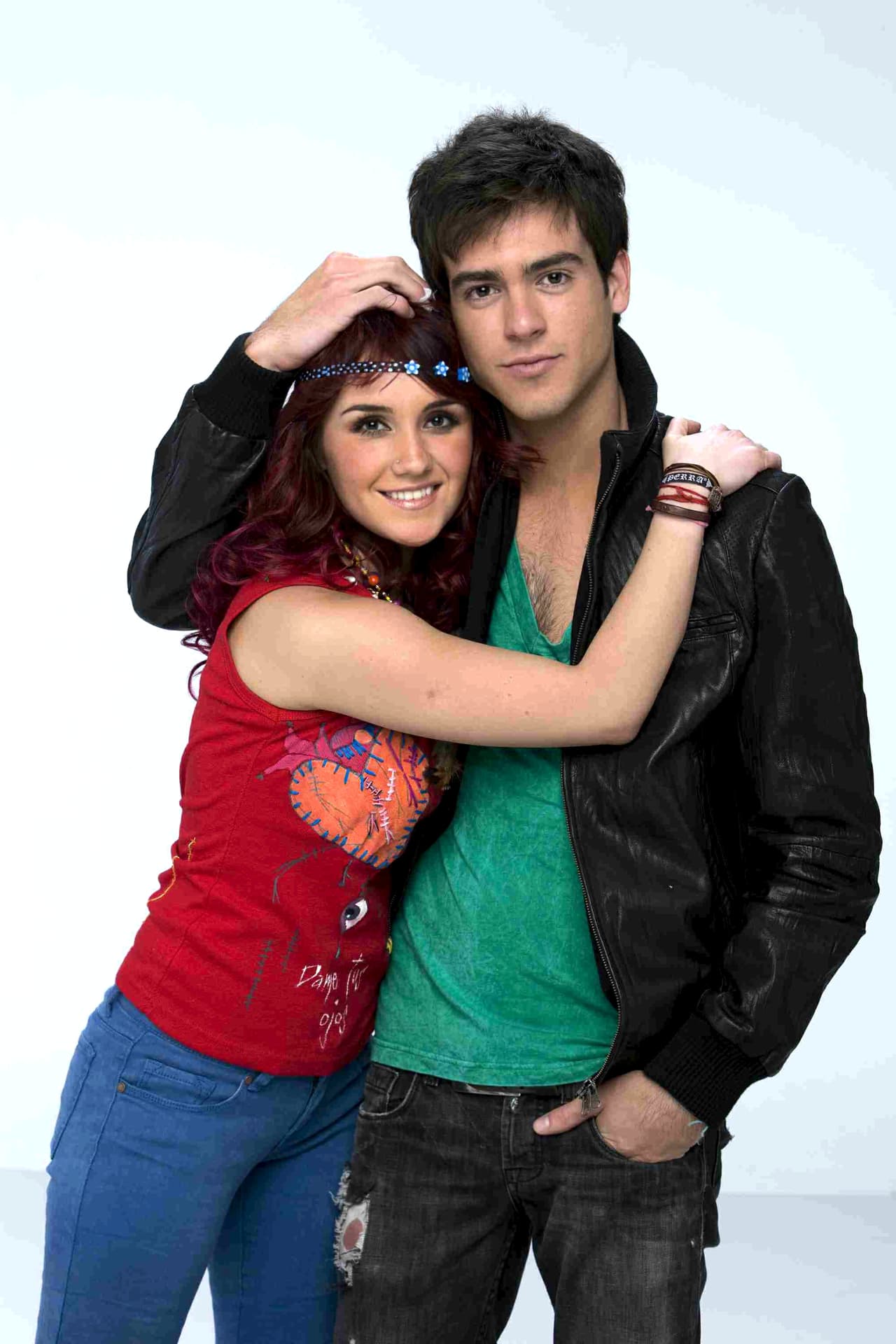 Ante las cámaras de 'NXclusiva', en enero de 2009, Dulce María declaró que se encontraba a la expectativa de ver qué sucedía con Pablo Lyle e, incluso, destacó que llevaban poco tiempo juntos.