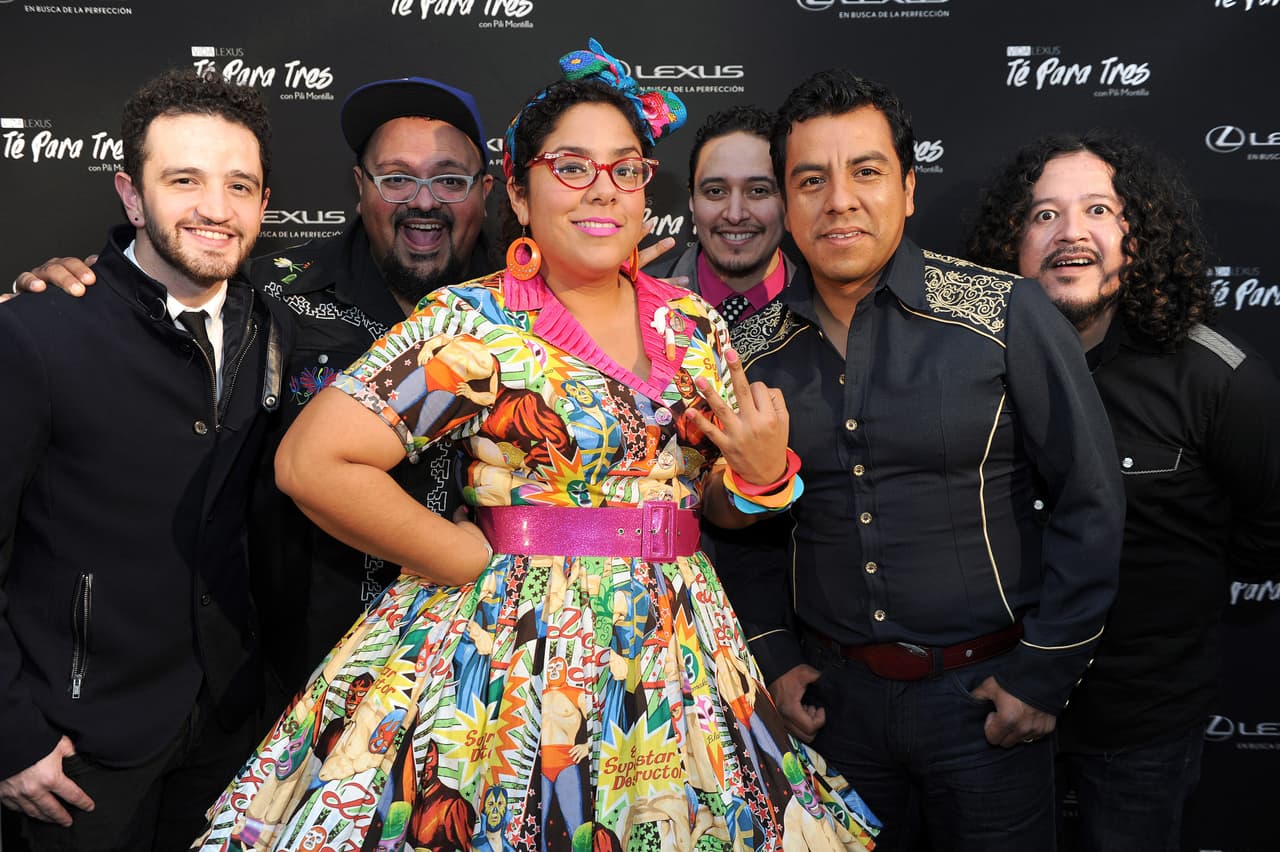 La Santa Cecilia llevará todo su folclor mexicano a los escenarios de la Feria Cultural.