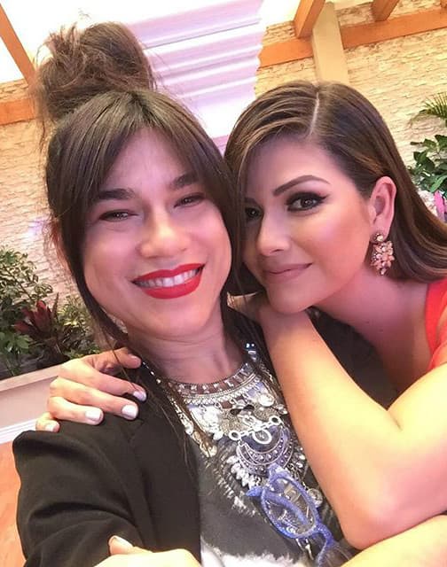 Trabajando duro: Ana y Millie siguen en México disfrutando las maravillas de su trabajo. (Abril 6, 2016)