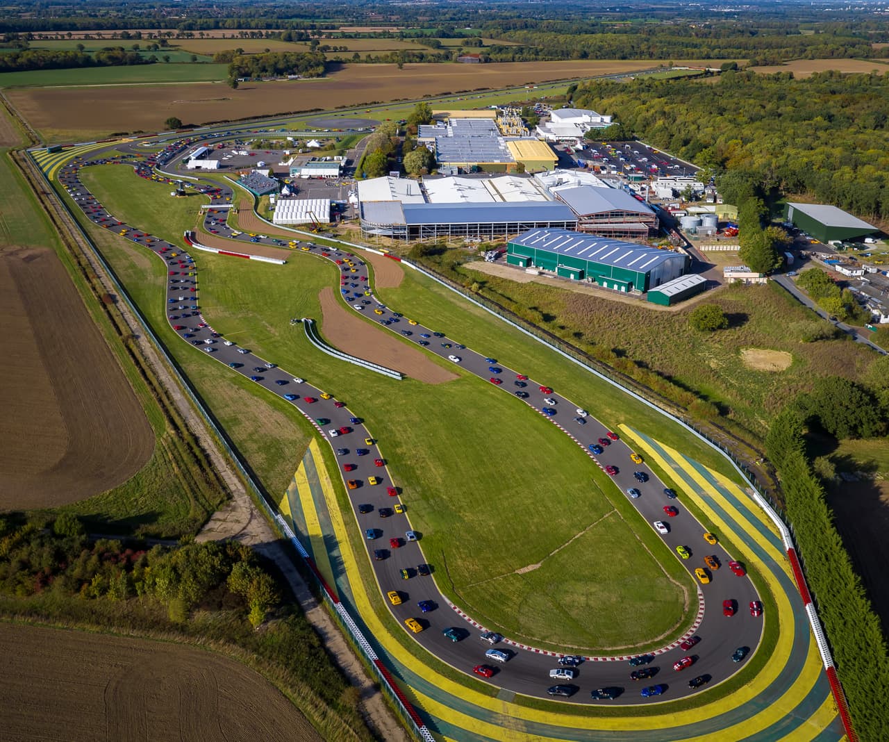 En esta imagen tomada en 2018 vemos el cuartel general de Lotus en Hethel.