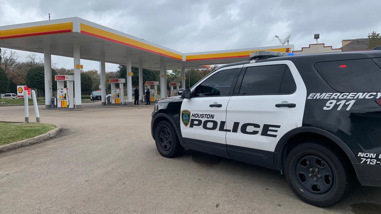 El empleado de una gasolinera en Houston hiere a un sospechoso que lo había querido robar