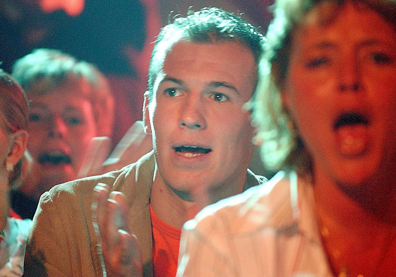 En la escuela siempre quería ser el mejor, era el más rápido y el primer en hacer la tarea. También se preocupaba por sacar buenas calificaciones.